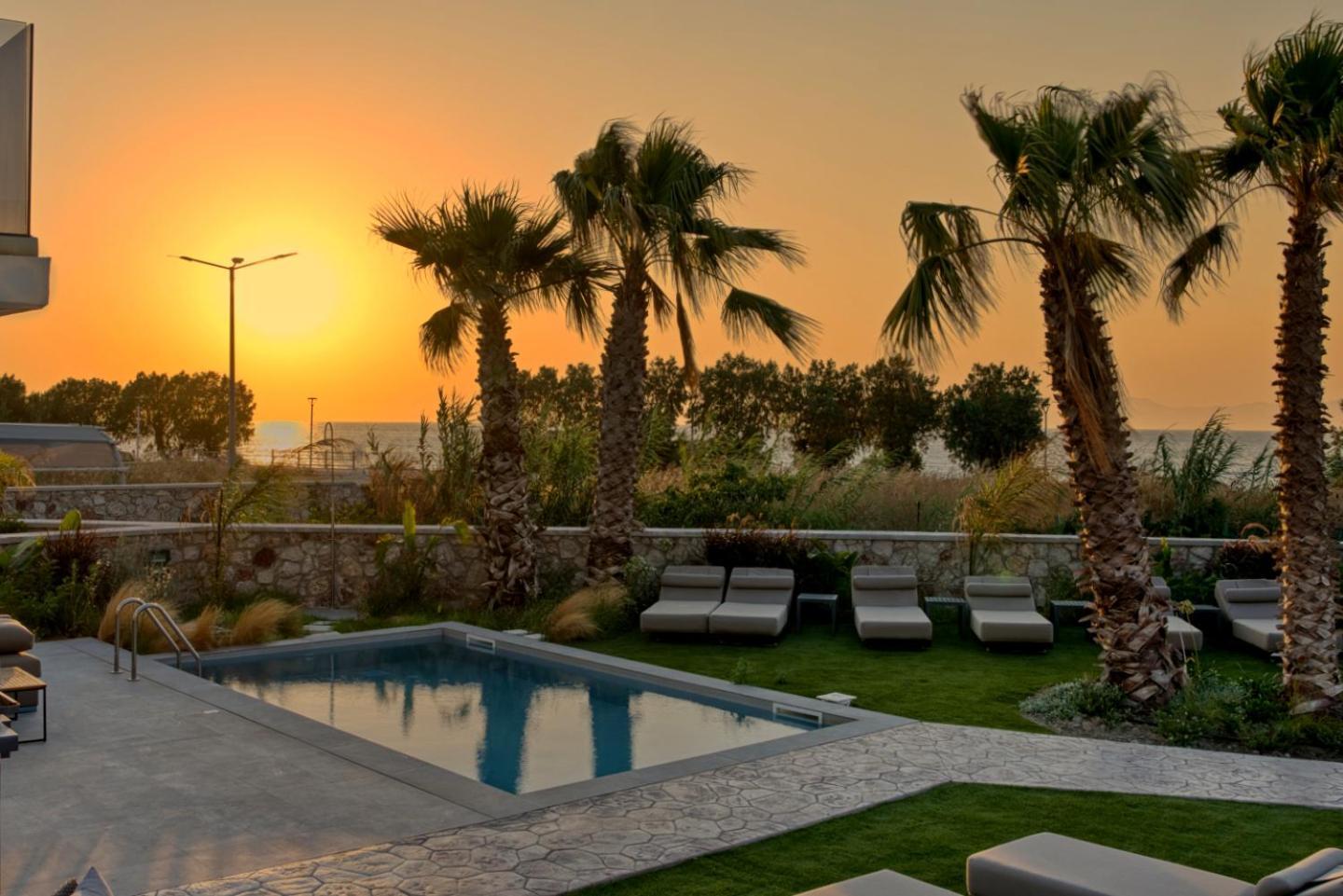 Penelope Beachfront Villa *
